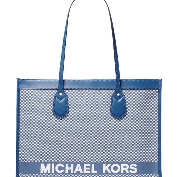 Michael Kors Large Tote - Picture 3 of 8